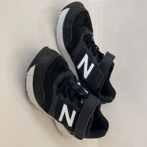 New balance boys shoes size 13 W